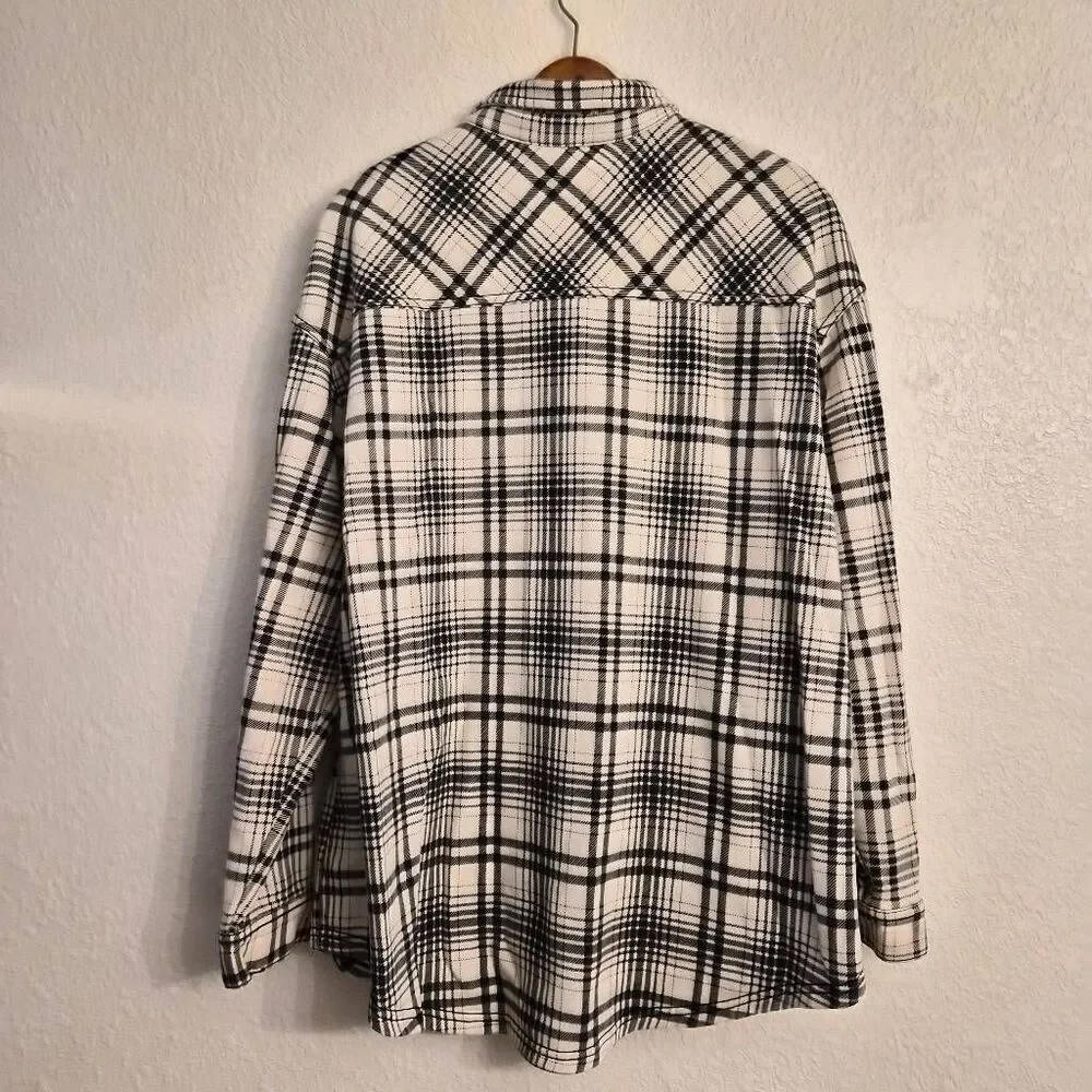 Time Tru White & Black Super-Soft Flannel: Comfy Effortless Winter Essential